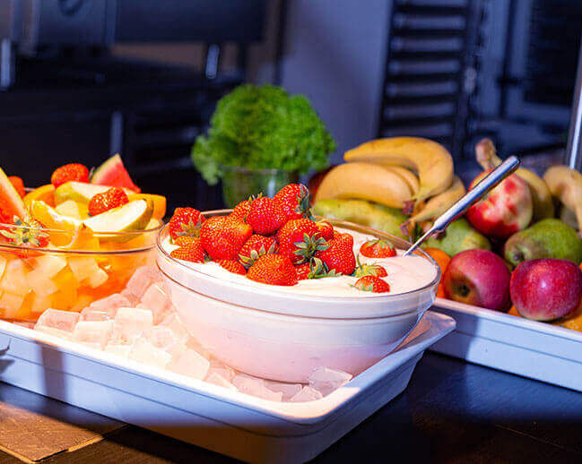 Yoghurt with fruit